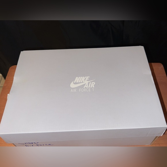 Nike (GS) Air Force 1 LV8 2 Monarch/Sail- 7Y/W8.5 - Picture 14 of 15